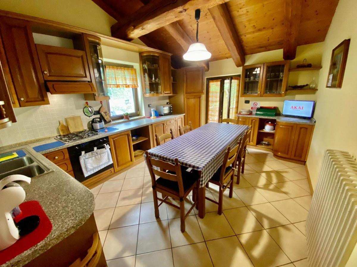 Вилла Casa "La Fucina" Melle Экстерьер фото